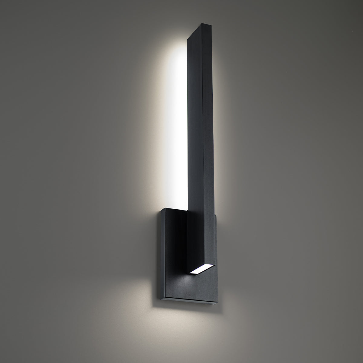Modern Forms - WS-W18122-40-BK - LED Outdoor Wall Sconce - Mako - Black